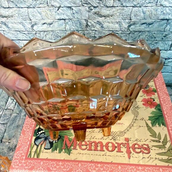 Vintage Large Pink Depression Glass Footed Bowl Cubed Pattern Salad Bowl - Picture 1 of 9
